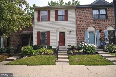 12 Arthur Pl, Lawrenceville, NJ 08648