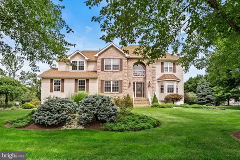17 Cathy, Robbinsville, NJ 08691