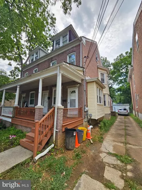 36 Maple Ave, Trenton, NJ 08618