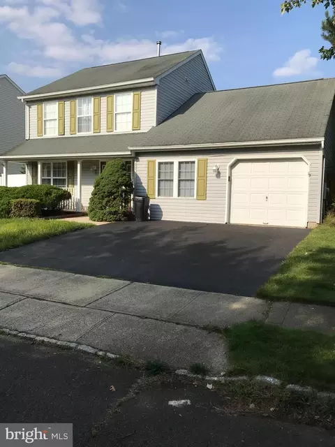11 Sunflower Ln, Hamilton, NJ 08620