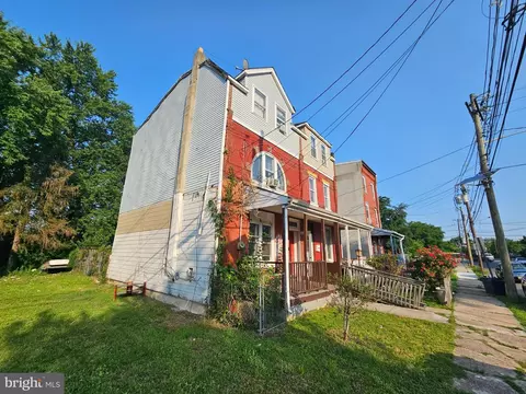 329 Monmouth St, Trenton, NJ 08609