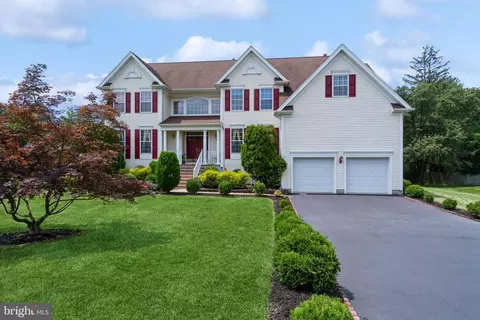 9 Taft Ct, East Windsor, NJ 08520