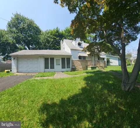 170 Crescent Ave, Ewing, NJ 08638