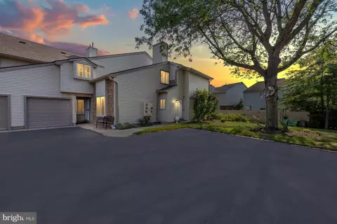 78 Teal Ct, East Windsor, NJ 08520