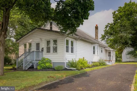 220 Hauser, Hamilton, NJ 08620