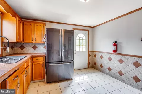 209 Kuser Rd, Hamilton, NJ 08619 photo 5