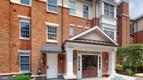 221 Victoria Mews, Princeton, NJ 08542