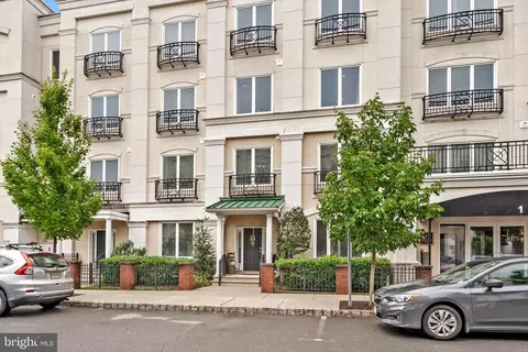 1 N Commerce Sq #103, Robbinsville, NJ 08691