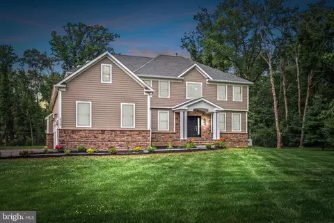 438 Snowden Ln, Princeton, NJ 08540
