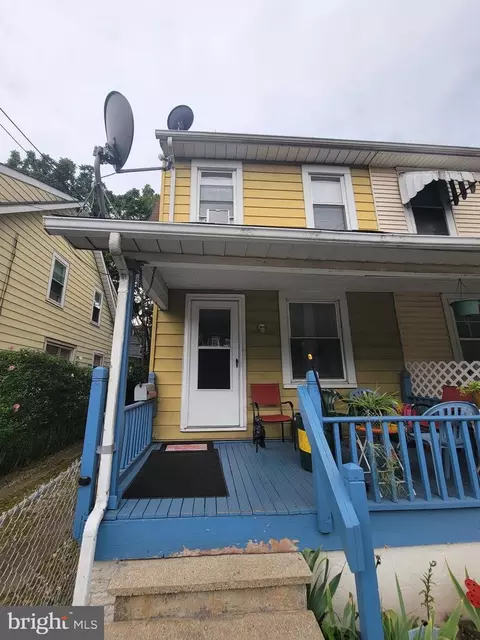 235 Tioga St, Trenton, NJ 08609