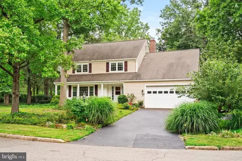 21 Duffield Pl, Princeton, NJ 08540