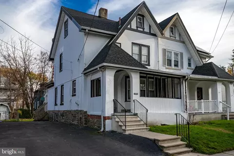 306 Beechwood Ave, Ewing, NJ 08618