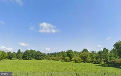 241 Sharon Rd, Robbinsville, NJ 08691