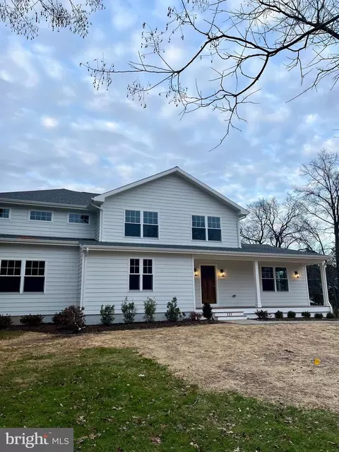 125 W Welling Ave, Pennington, NJ 08534