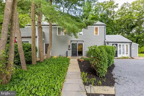 52 Sturges Way, Princeton, NJ 08540