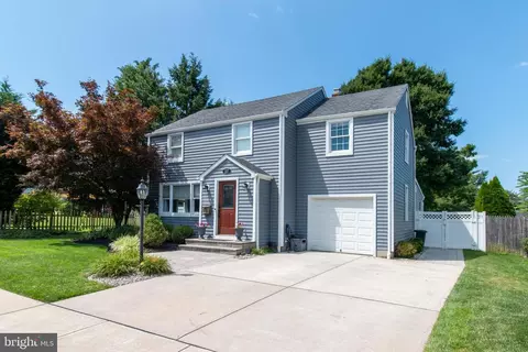 127 Corson Ave, Hamilton, NJ 08619