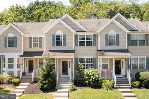 31 Faxon Dr, Robbinsville, NJ 08691