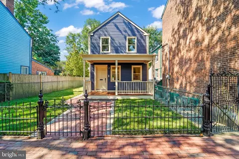 217 Mercer St, Trenton, NJ 08611