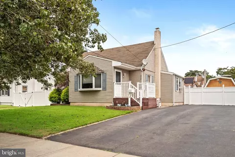 212 Jeremiah Ave, Hamilton, NJ 08610