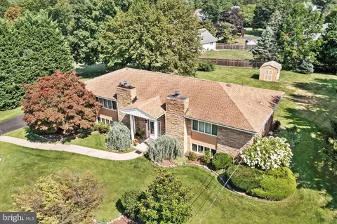 134 Richardson Rd, Robbinsville, NJ 08691