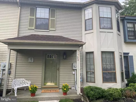 33 Tynemouth Ct, Robbinsville, NJ 08691