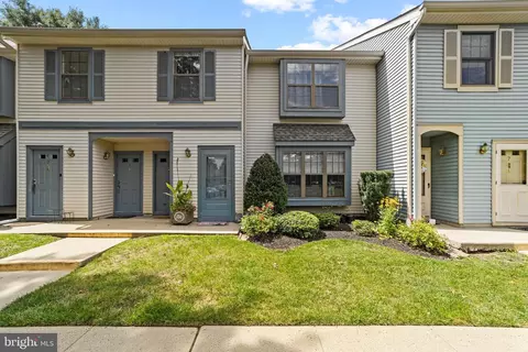 5 Wyndham Pl, Robbinsville, NJ 08691