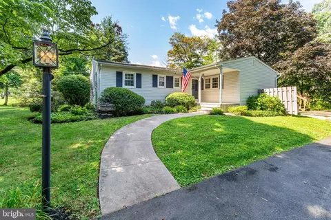 104 Ingleside Ave, Pennington, NJ 08534