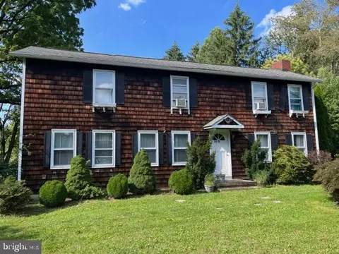 315 Clarksville Rd, Princeton Junction, NJ 08550