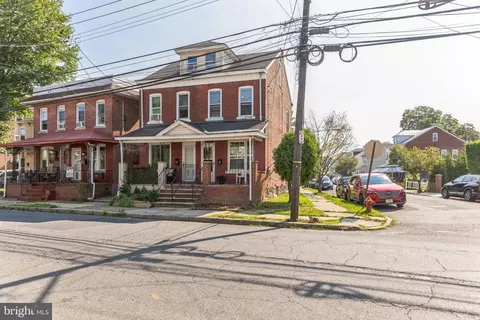 863 Spruce St, Trenton, NJ 08638