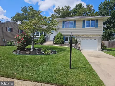 27 Brandywine Way, Hamilton, NJ 08690