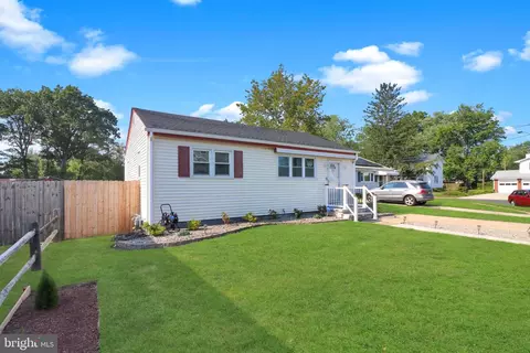 132 Woodland, Ewing, NJ 08638