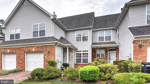 14 Shelley Cir, East Windsor, NJ 08520