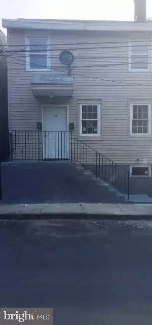 36 Middle Rose, Trenton, NJ 08618