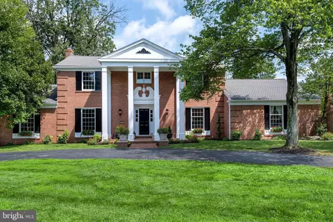14 Brandon Rd, Lawrence Township, NJ 08648