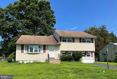 46 Dawes, Ewing, NJ 08638