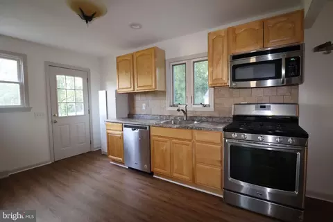 551 Lafayette Ave, Ewing, NJ 08628 photo 12