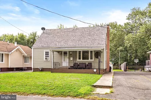 306 Monmouth St, Hightstown, NJ 08520