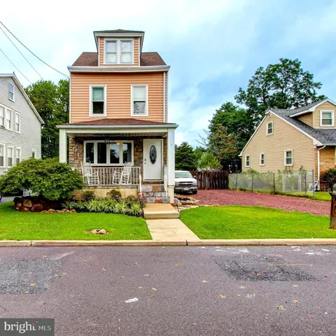 366 Miller Ave, Hamilton, NJ 08610