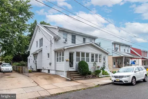 78 Kearney Ave, Trenton, NJ 08629