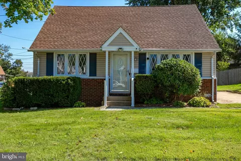 29 Soloff Dr, Hamilton, NJ 08610