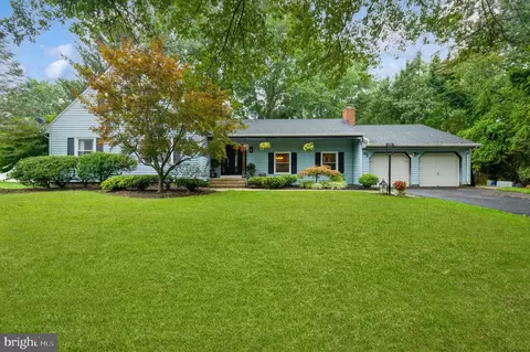 45 Ivy Ln W, East Windsor, NJ 08520
