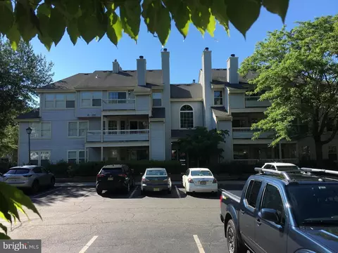 102 Sequoia Ct #6, Princeton, NJ 08540