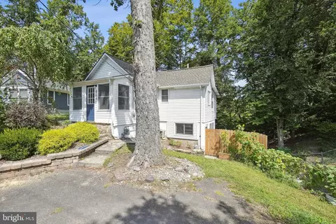4794 S Broad St, Trenton, NJ 08620