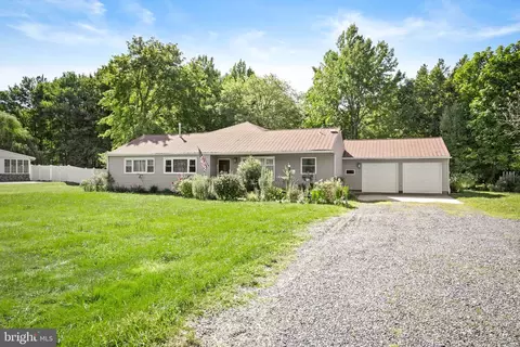 107 Edgebrook Rd, Hamilton, NJ 08691
