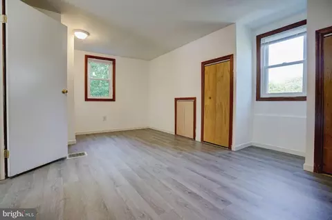 5 Lisbon Ave, Ewing, NJ 08638 photo 22