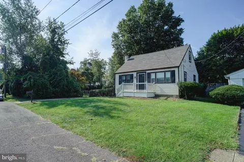5 Lisbon Ave, Ewing, NJ 08638 photo 2