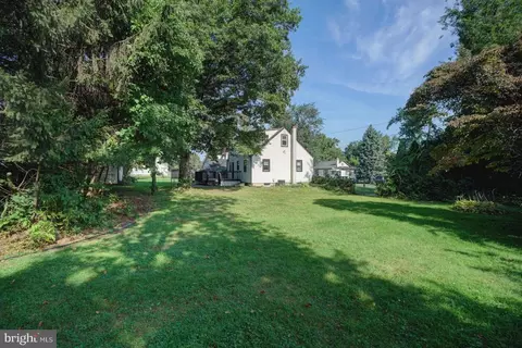 5 Lisbon Ave, Ewing, NJ 08638 photo 4
