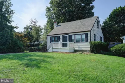 5 Lisbon Ave, Ewing, NJ 08638