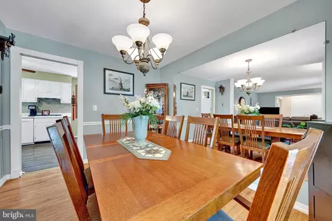 11 Corey Dr, Ewing, NJ 08628 photo 8