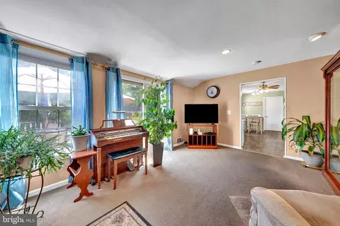 11 Corey Dr, Ewing, NJ 08628 photo 17